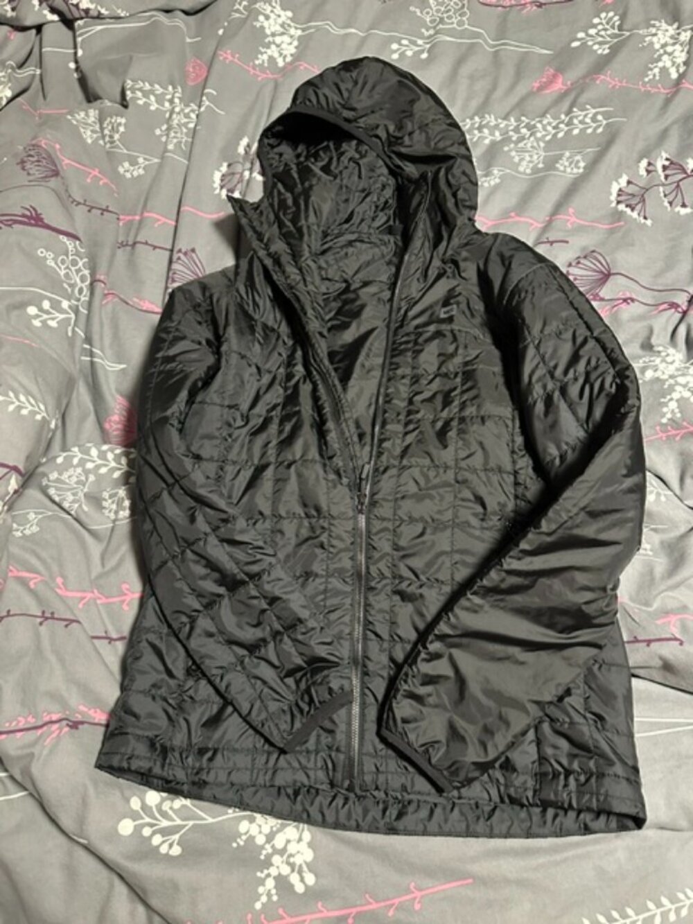 MEC Womens lightweight puffy jacket size medium
